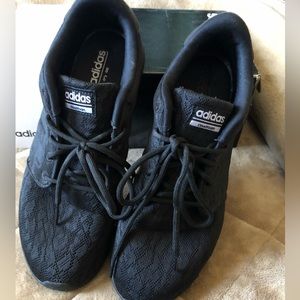 Adidas size 9, black